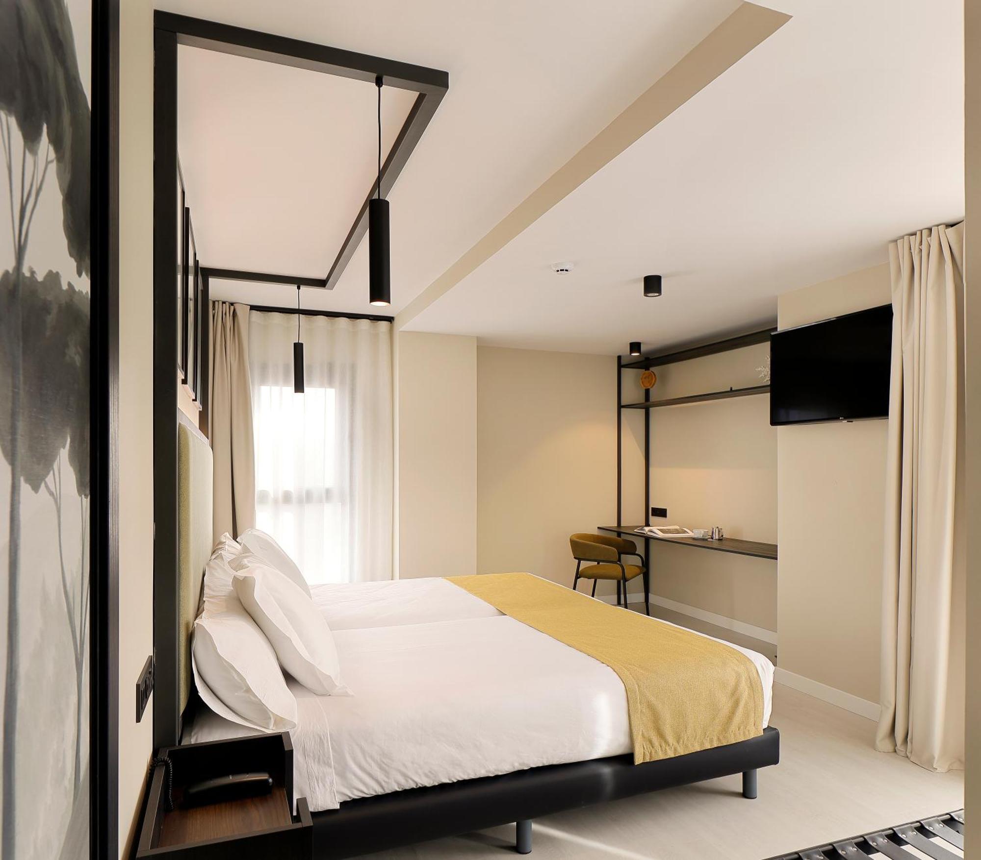 Nuvo Hotel Boutique Oviedo Bagian luar foto