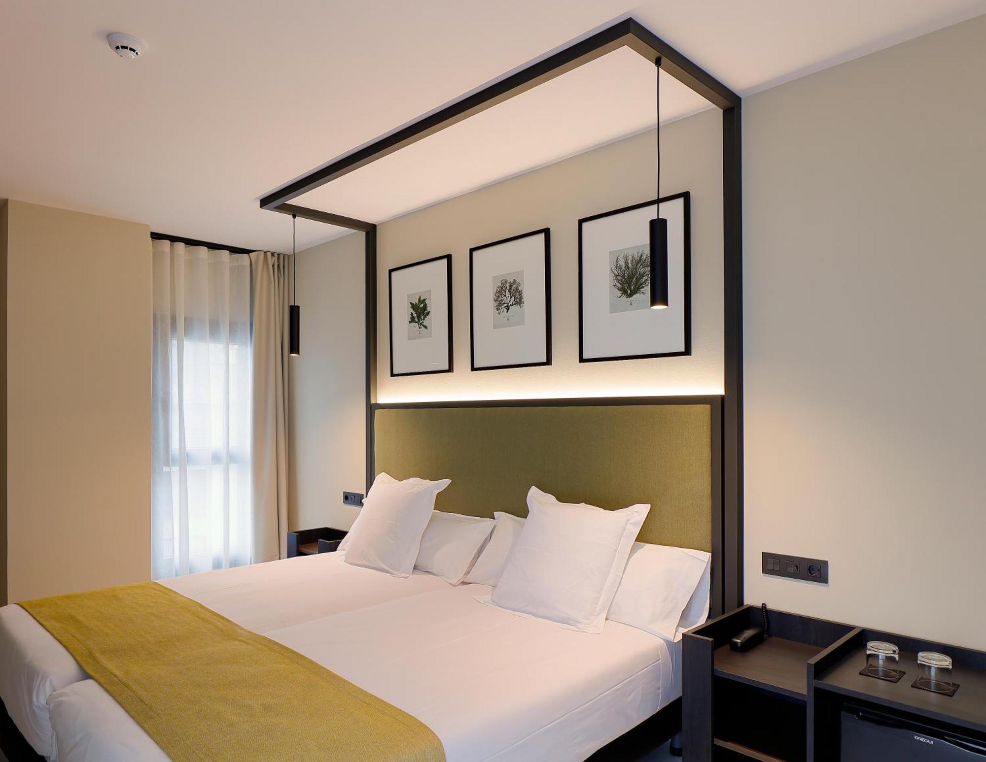 Nuvo Hotel Boutique Oviedo Bagian luar foto