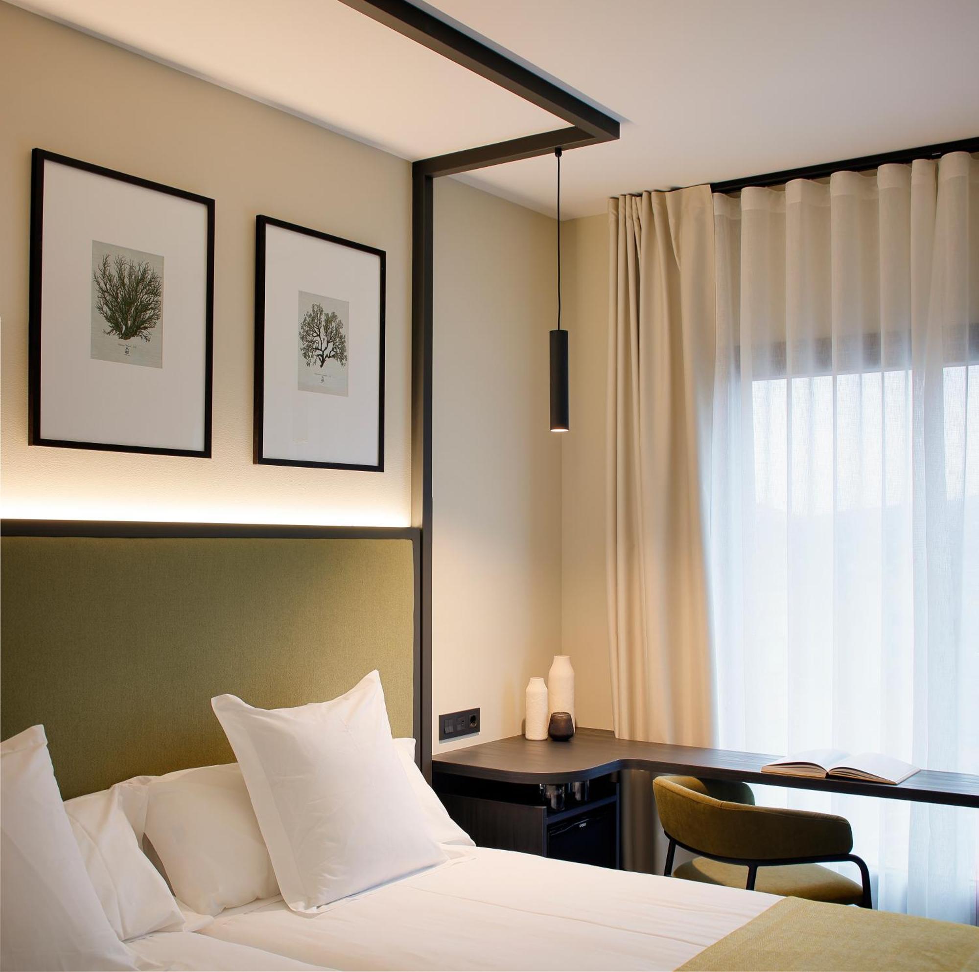 Nuvo Hotel Boutique Oviedo Bagian luar foto